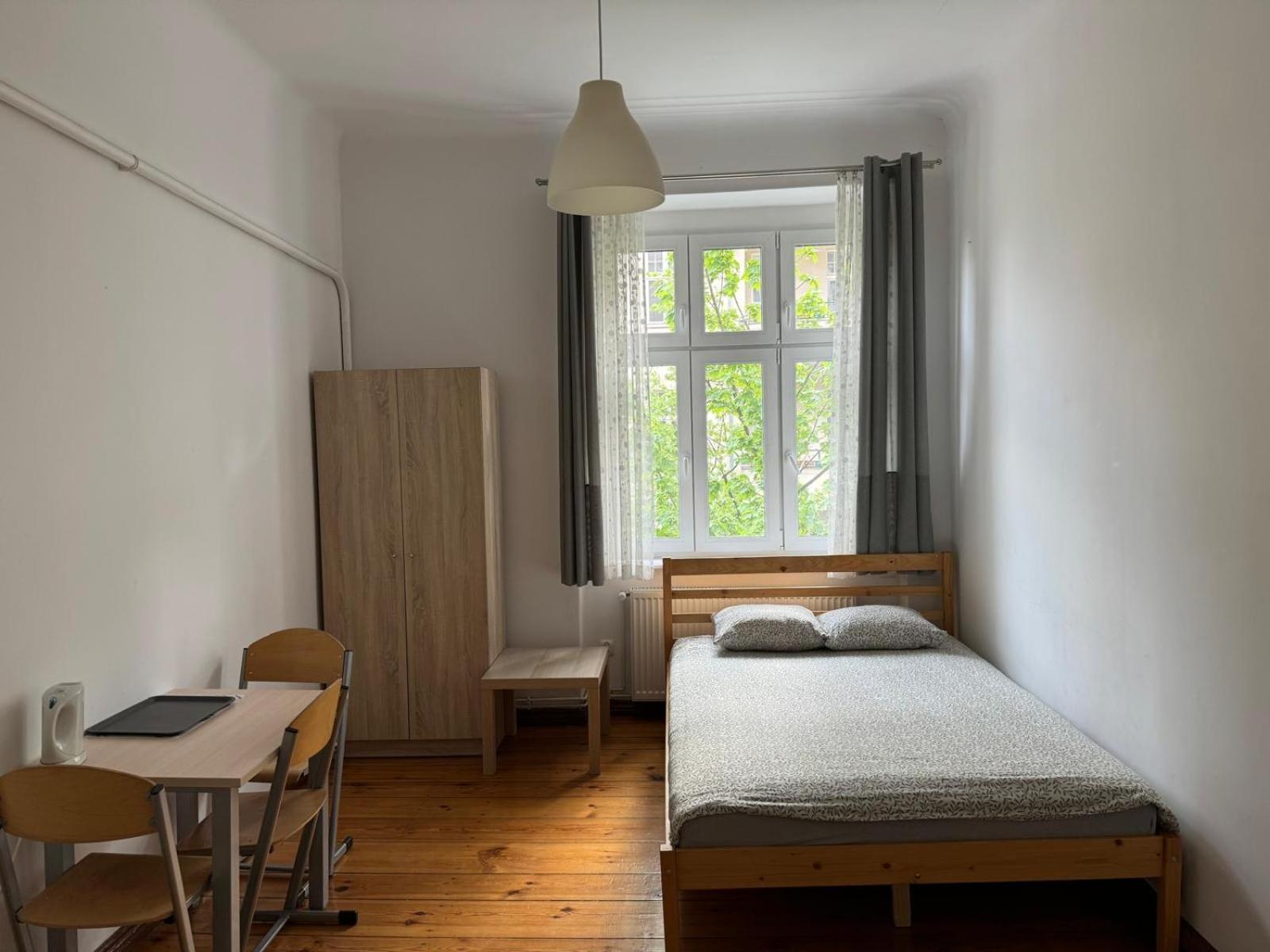 Lilia House Hostel Poznan Exterior photo