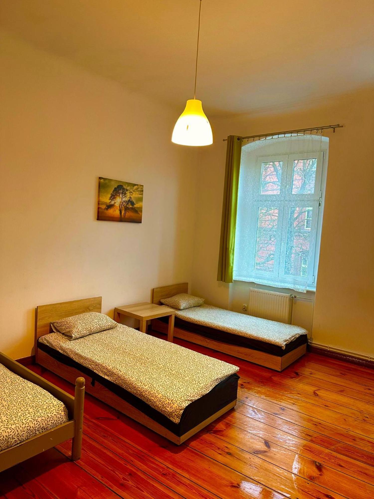 Lilia House Hostel Poznan Exterior photo